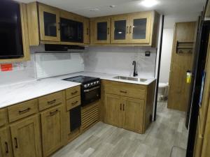 Freedom Express Ultra Lite 298FDS Photo