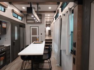 Impression 44STAY Photo