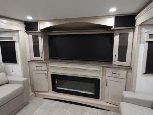 Solitude 380FL Photo