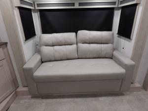 Solitude 380FL Photo