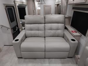 Solitude 380FL Photo