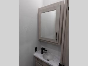 Solitude 380FL Photo