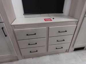 Solitude 380FL Photo