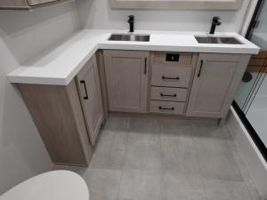 Solitude 380FL Photo