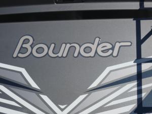 Bounder 36F Photo