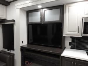 Alpine Avalanche Edition 321RL Photo