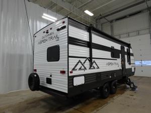 Aspen Trail LE 23BH Photo