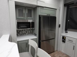 Regency 3881FKL Photo