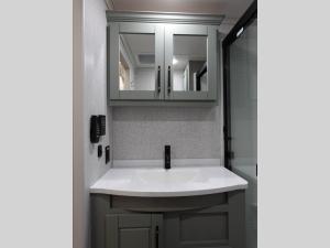 Regency 3881FKL Photo