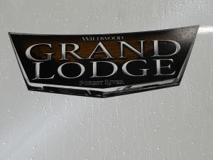 Wildwood Grand Lodge 42VIEW Photo