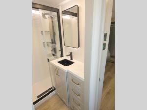 Model G 4000 Photo