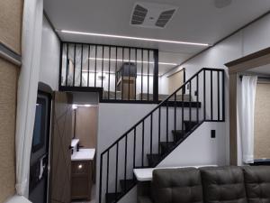 Wildwood Grand Lodge 42VIEW Photo