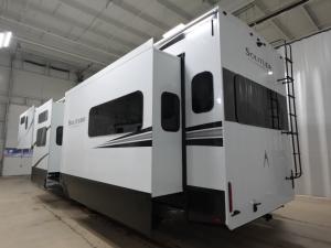 Solitude 388MBS Photo