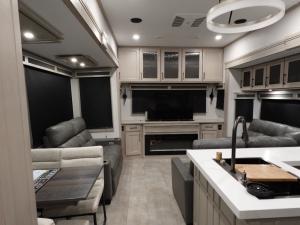 Solitude 388MBS Photo