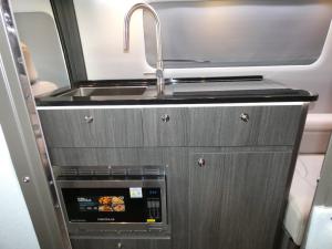 Strada-ion Lounge AWD Photo