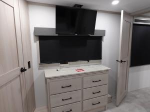 Solitude 376RD Photo