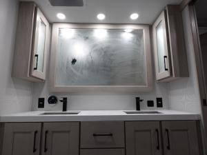 Solitude 376RD Photo