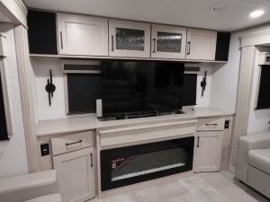 Solitude 376RD Photo