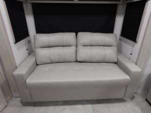 Solitude 376RD Photo