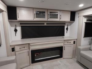 Solitude 376RD Photo