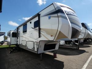 Crusader 382MBH Photo