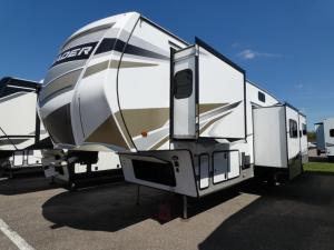 Crusader 382MBH Photo