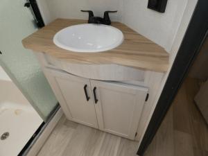 Crusader 382MBH Photo
