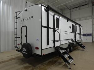 Cougar Half-Ton 28BHS Photo