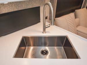 Bay Star 3014 Photo