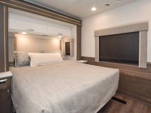Bay Star 3014 Photo