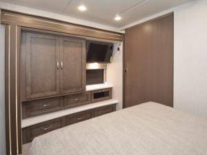Bay Star 3014 Photo