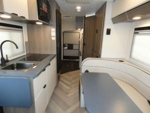 Cross Trail EV 21XG Photo