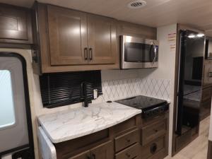 Viper 27V Photo