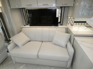 American Eagle 45K Photo