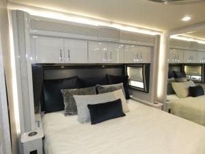 American Eagle 45K Photo