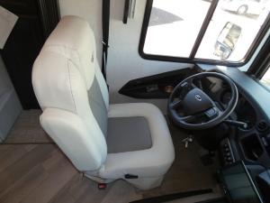 Bounder 33C Photo