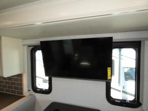 Admiral 28A Photo