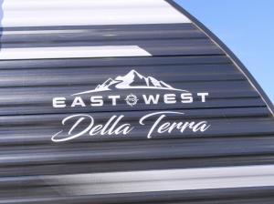 Della Terra 251RD Photo