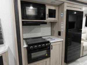 Della Terra 221ML Photo