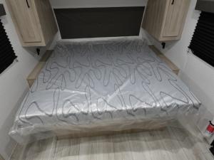 Della Terra 221ML Photo