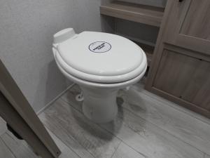 Della Terra 221ML Photo