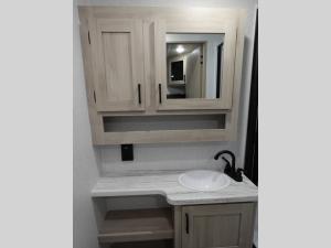 Della Terra 221ML Photo