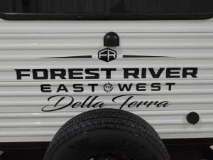 Della Terra 263RK Photo