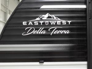 Della Terra 263RK Photo