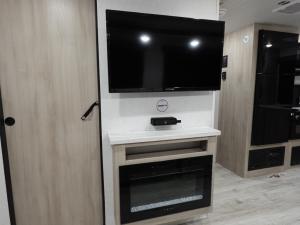Della Terra 263RK Photo
