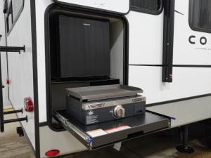 Cougar Half-Ton 23MLE Photo