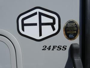 Prism Select 24FSS Photo