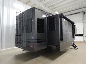 Cougar 360MBI Photo