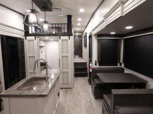 Cougar 360MBI Photo
