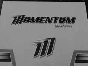 Momentum M-Class 395MS Photo